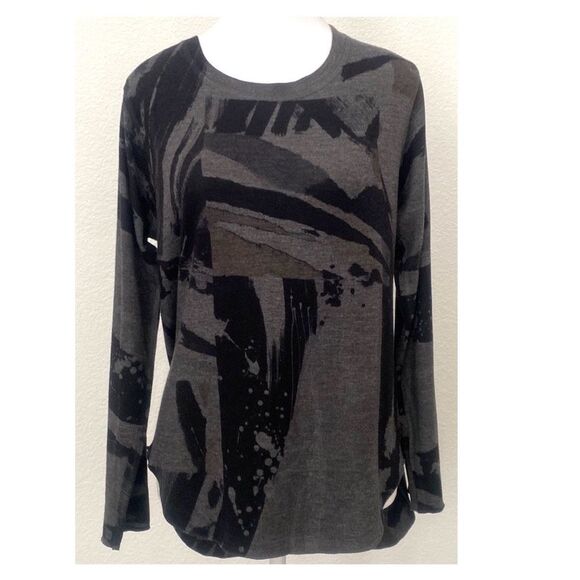 Nally & Millie Hi-Lo Sweater - Picture 1 of 6